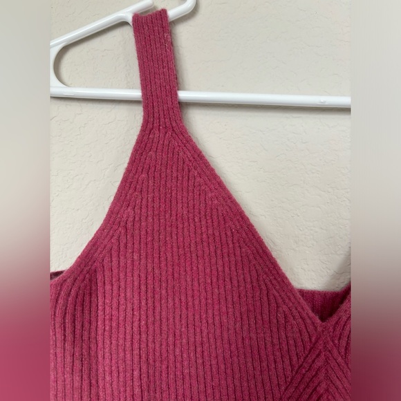 J. Crew Cashmere Blend Cropped Sweater Tank size large - Picture 4 of 5